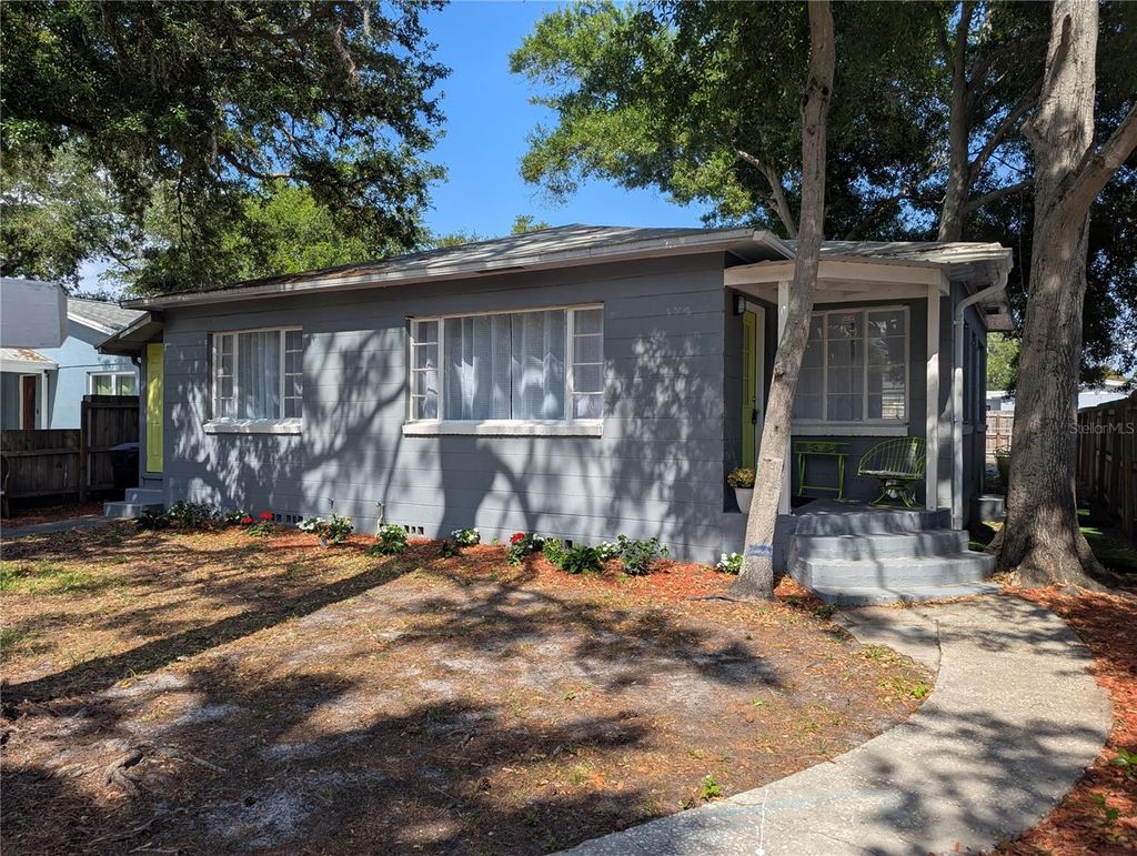 Photo of 3834 Dr Martin Luther King Jr Street S, St Petersburg, FL 33705 (MLS # TB8497382)