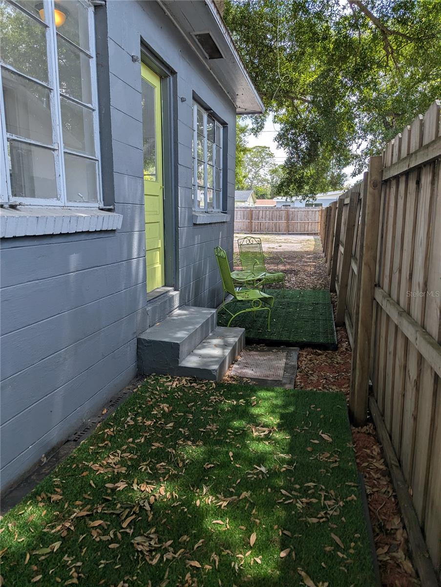 LAKE MAGGIORE TERRACE - Residential