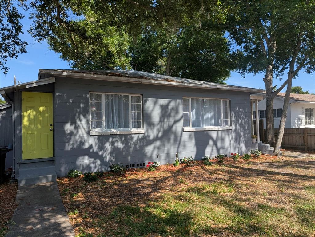 Photo of 3834 Dr Martin Luther King Jr Street S, St Petersburg, FL 33705 (MLS # TB8497382)