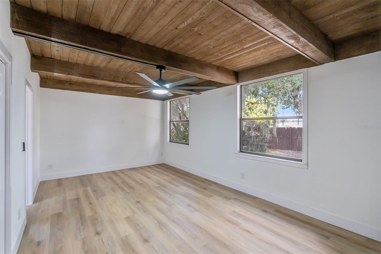 LAKE SHORE GARDENS FIRST ADD - Residential