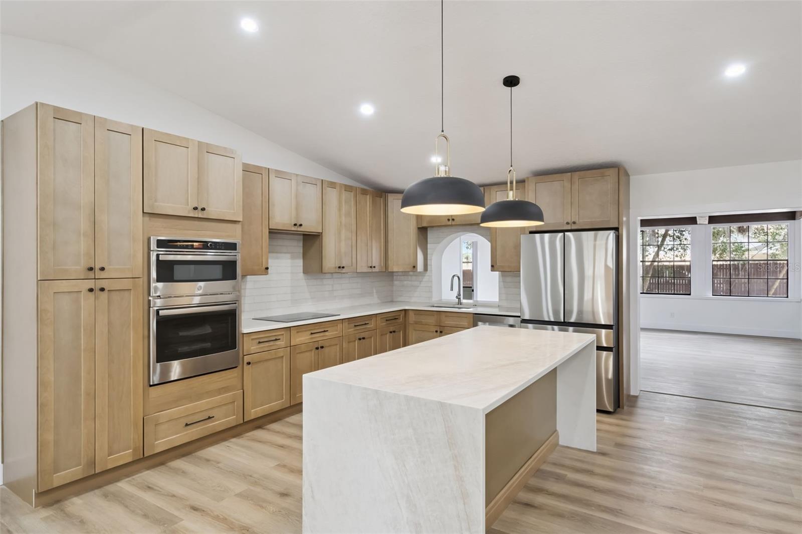 LAKE SHORE GARDENS FIRST ADD - Residential