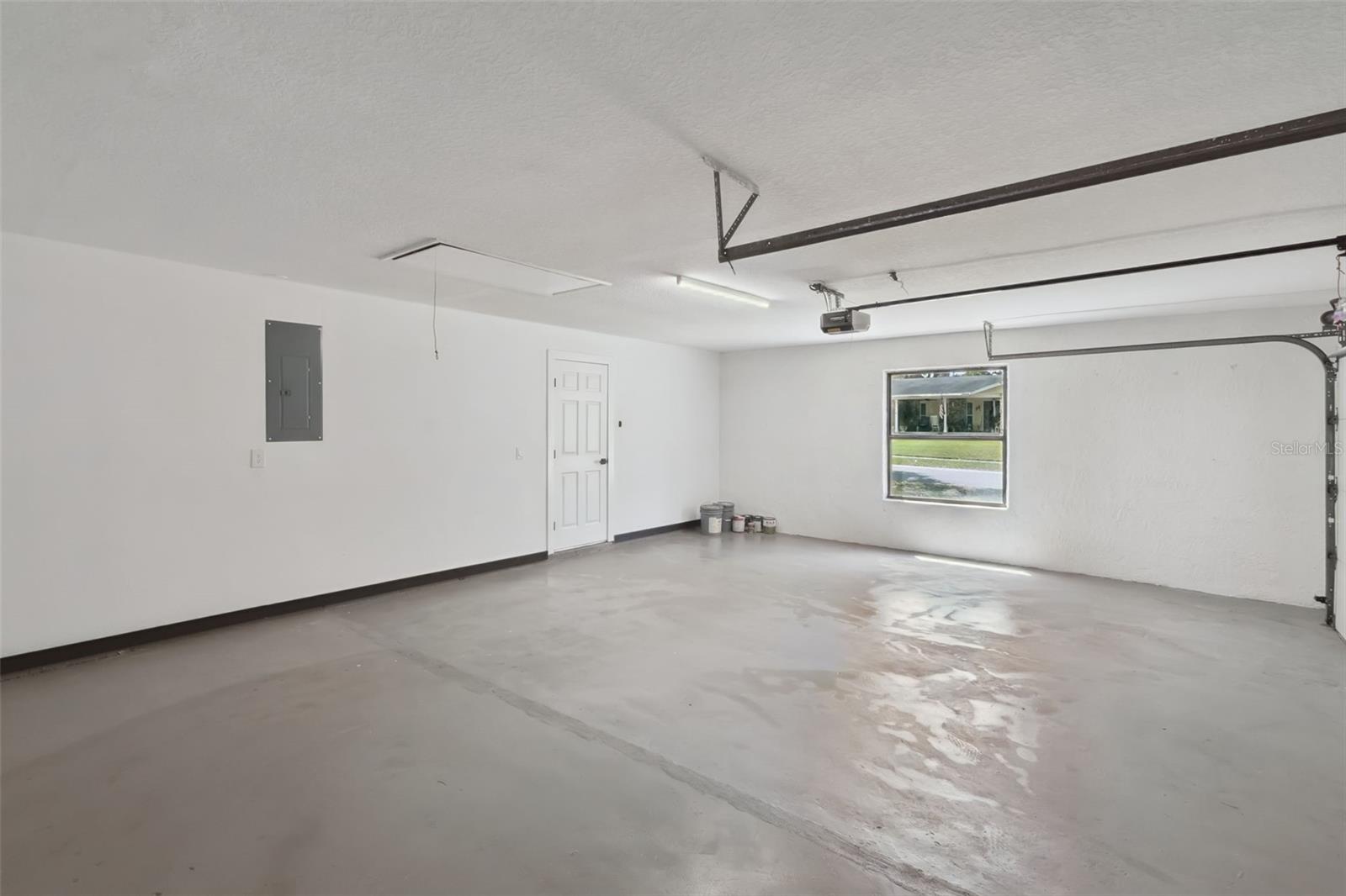 LAKE SHORE GARDENS FIRST ADD - Residential