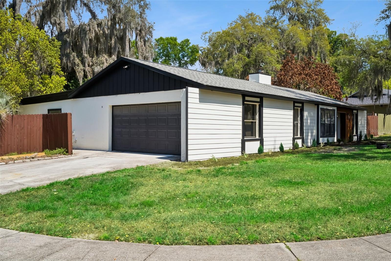 LAKE SHORE GARDENS FIRST ADD - Residential