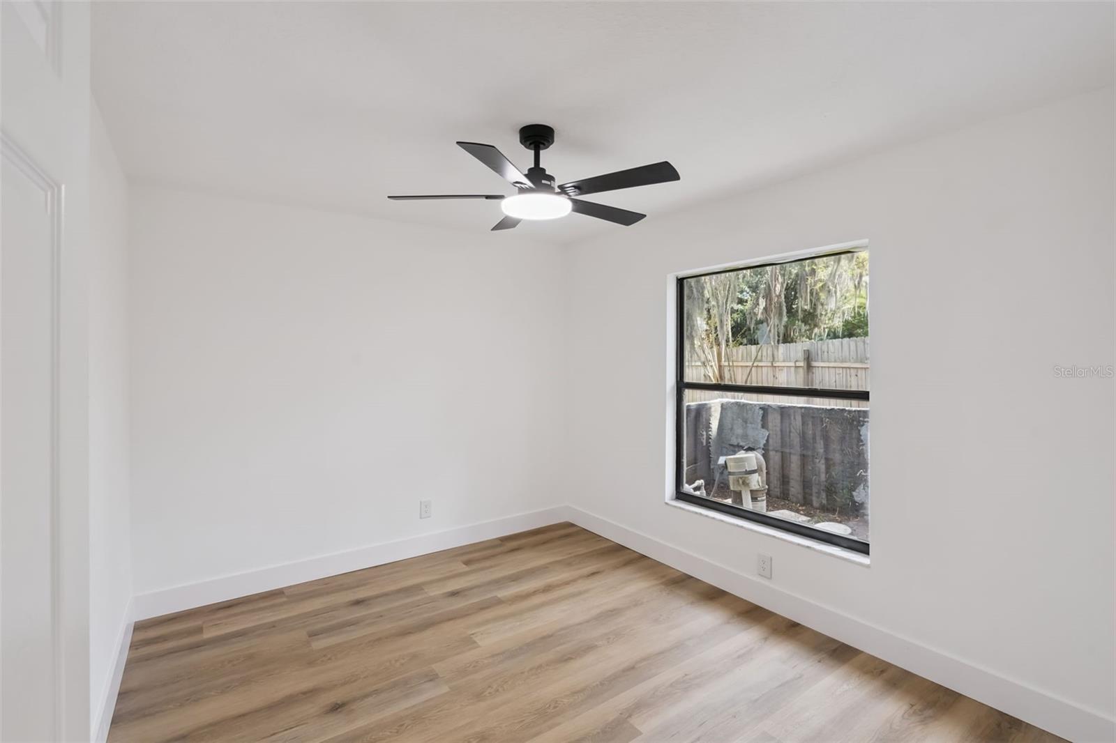 LAKE SHORE GARDENS FIRST ADD - Residential