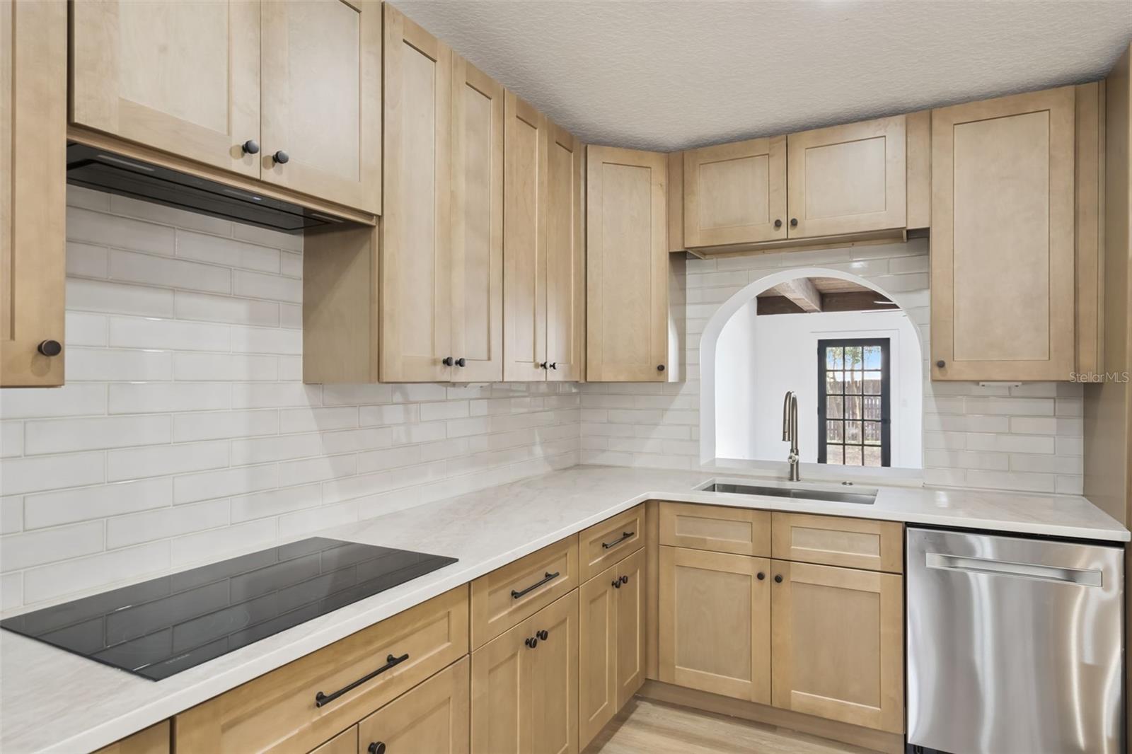 LAKE SHORE GARDENS FIRST ADD - Residential