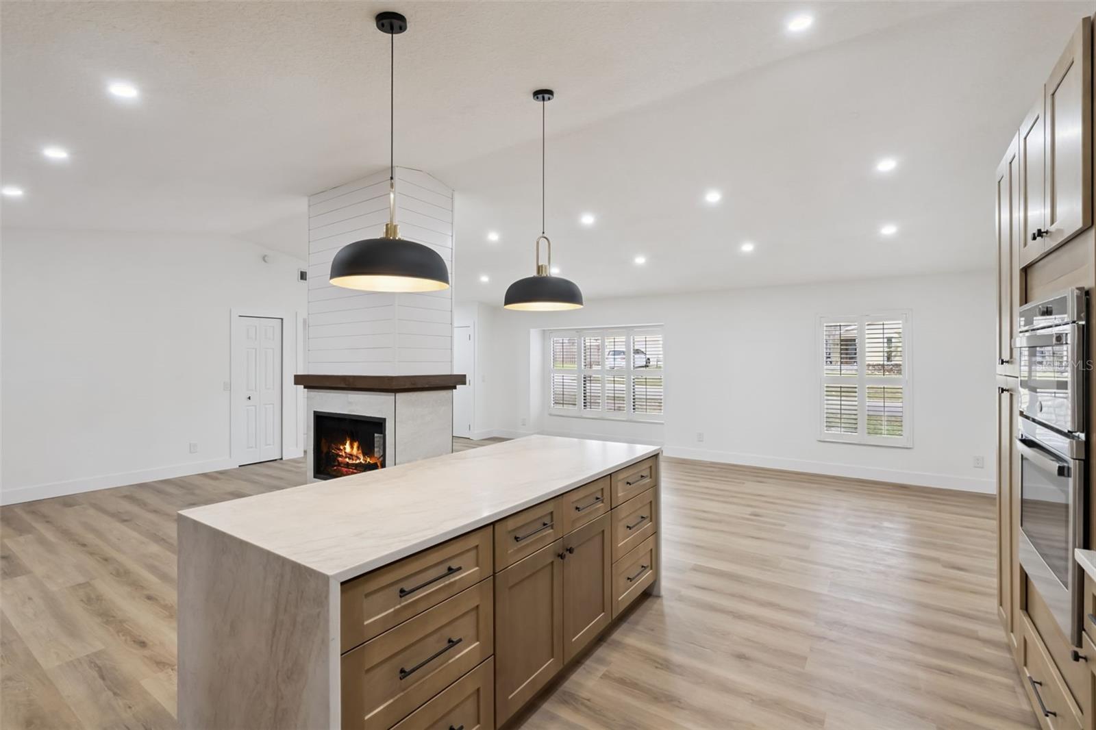 LAKE SHORE GARDENS FIRST ADD - Residential