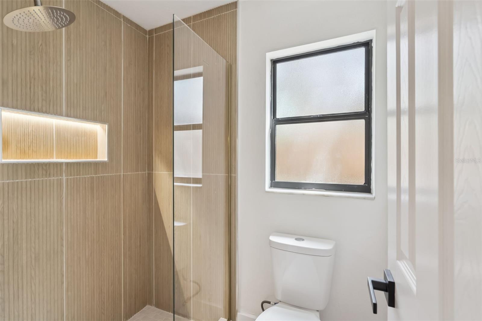 LAKE SHORE GARDENS FIRST ADD - Residential