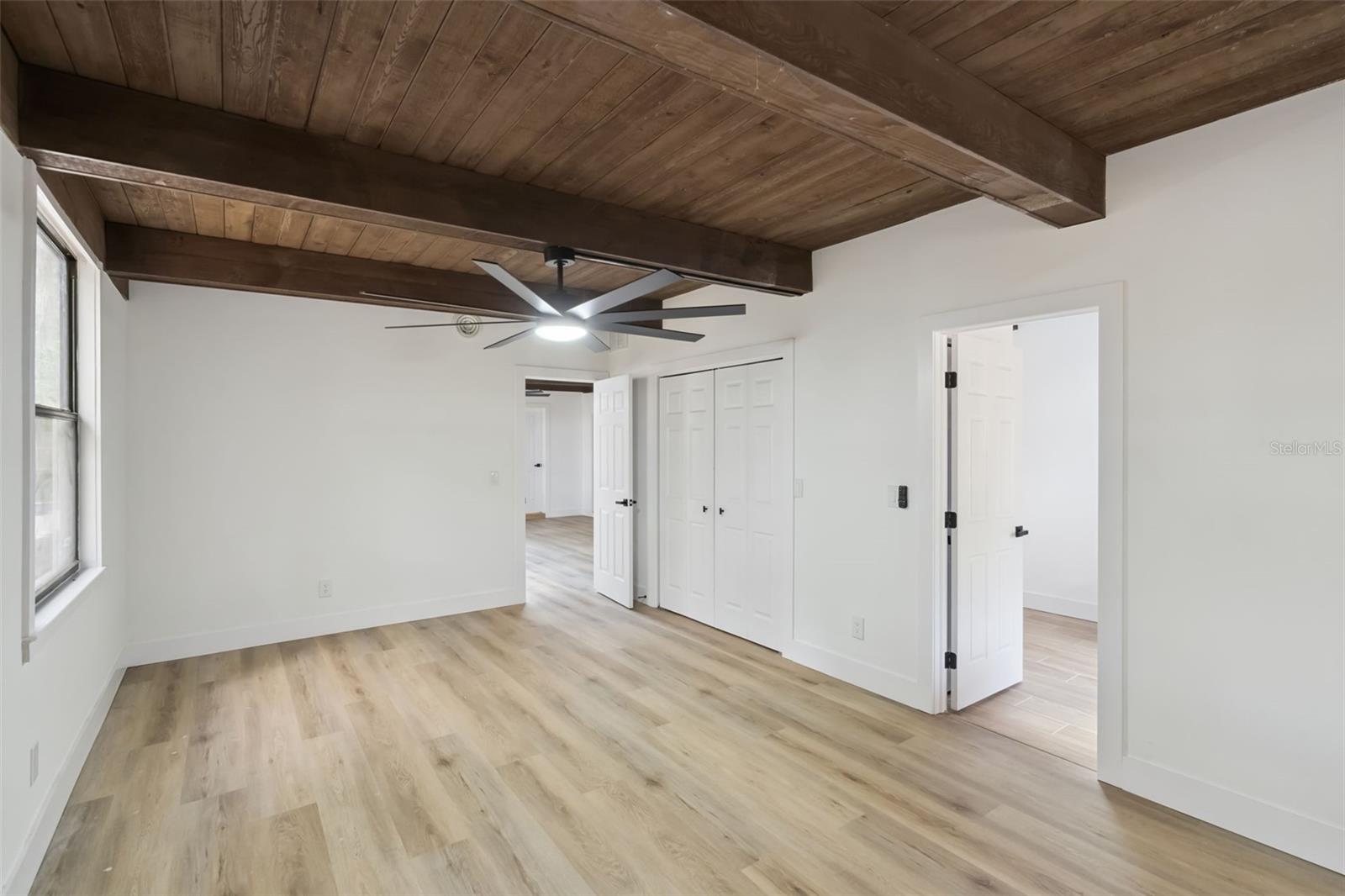 LAKE SHORE GARDENS FIRST ADD - Residential