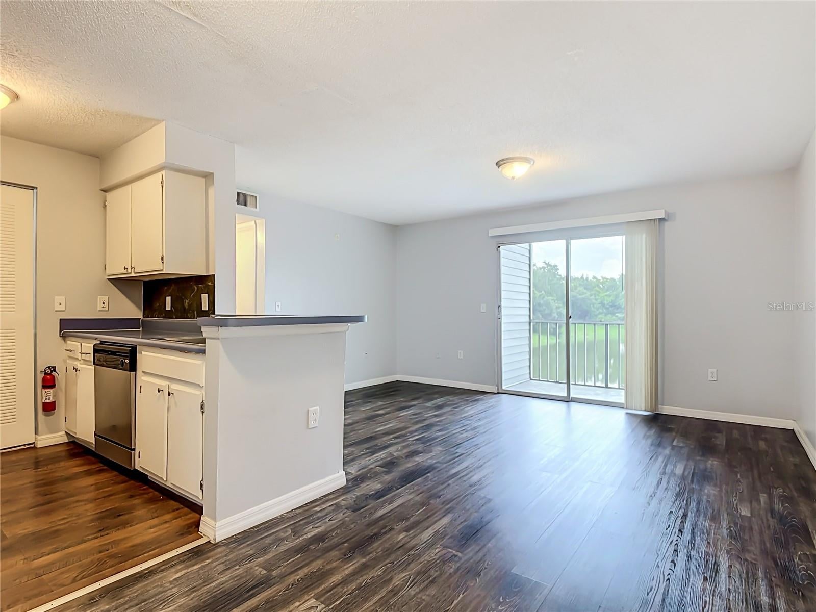 1229 BERMUDA LAKES LANE 206