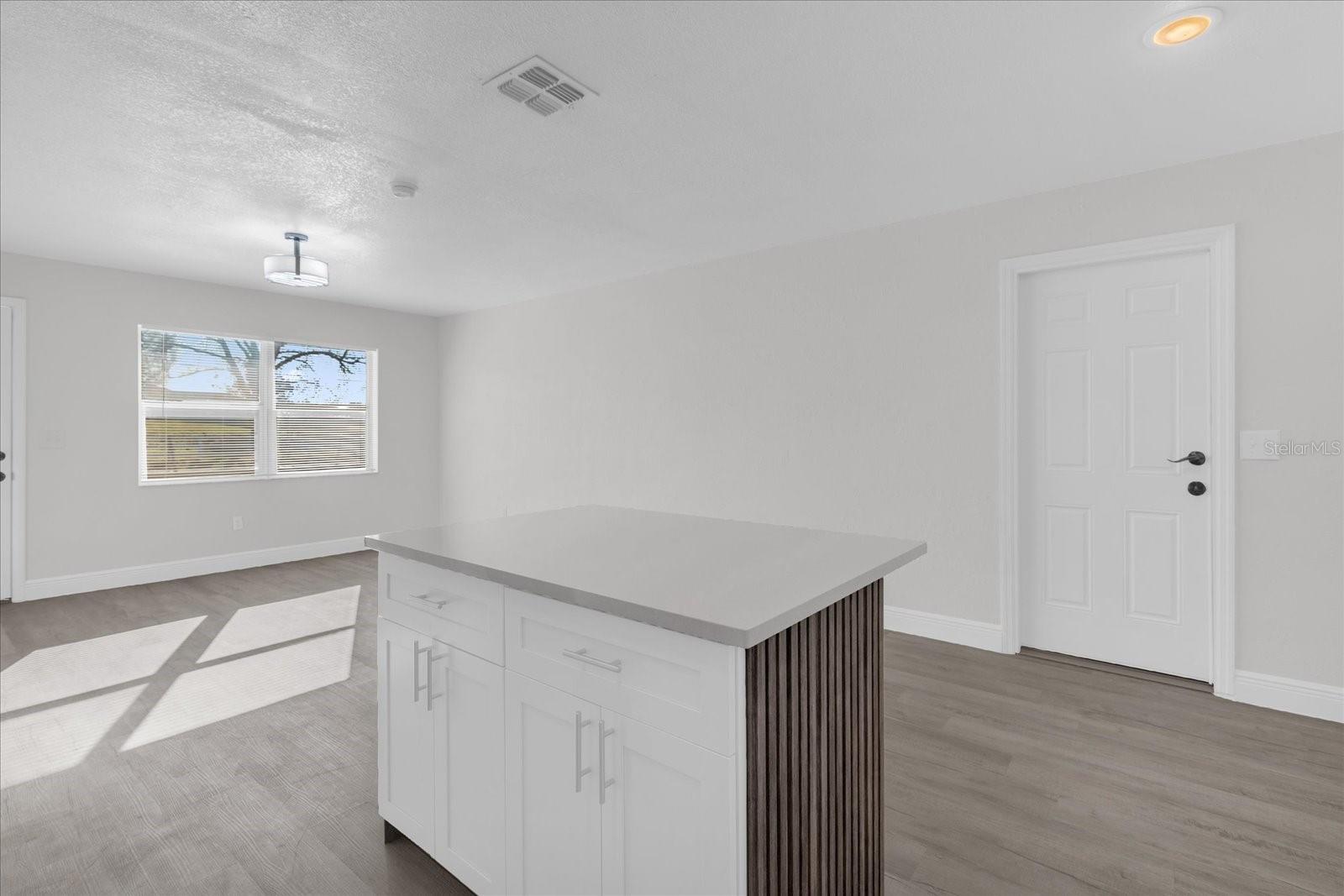 ZELLWOOD PARTNERS SUB - Residential