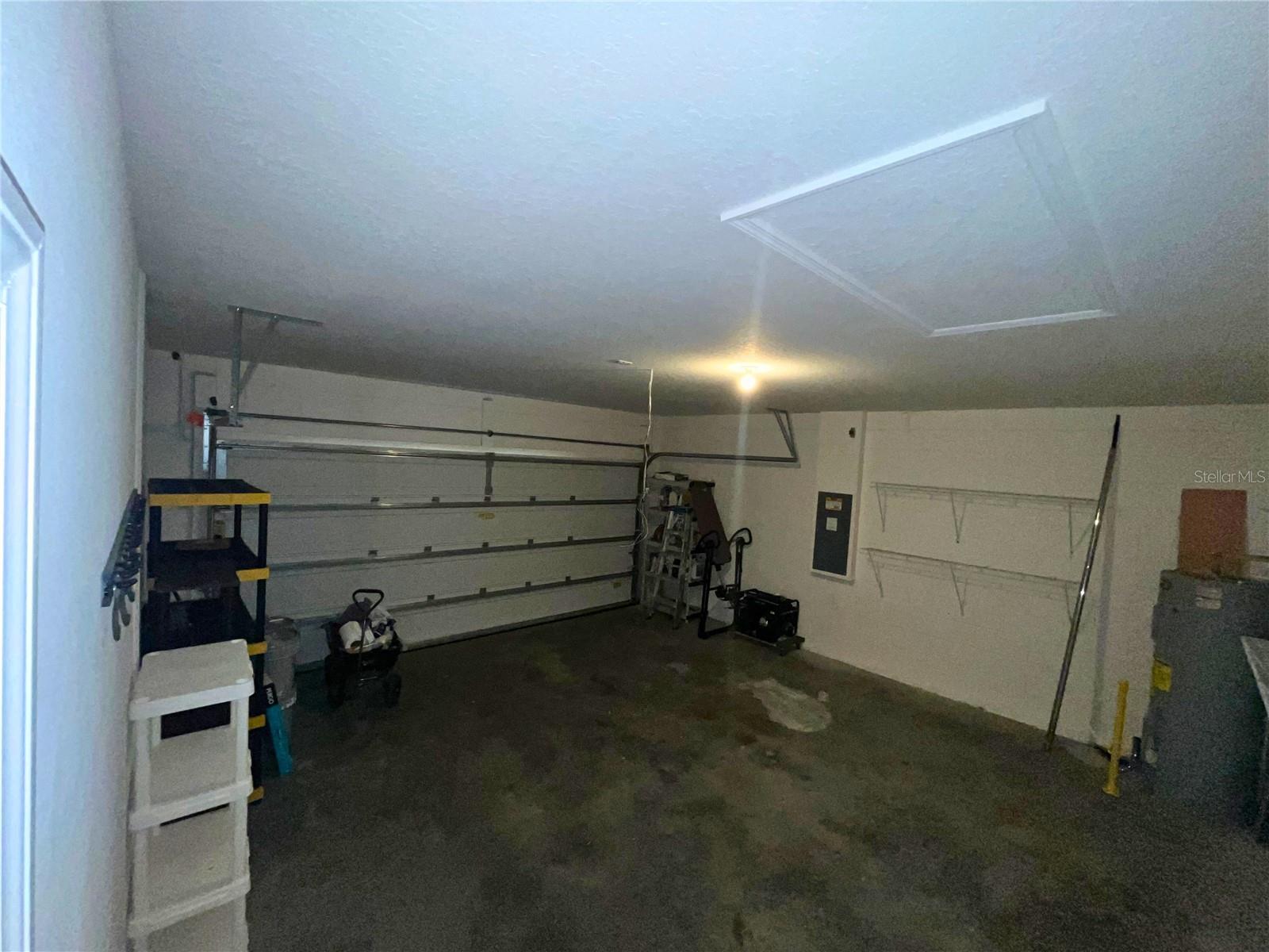 MALLORY SQUARE-PH 2 - Residential Lease
