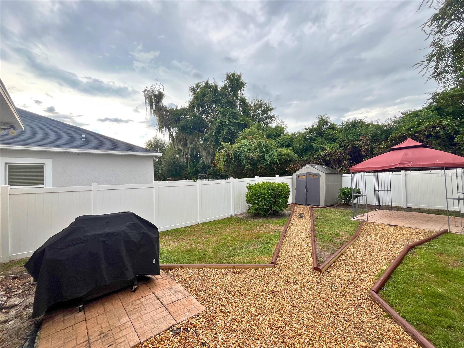 MALLORY SQUARE-PH 2 - Residential Lease