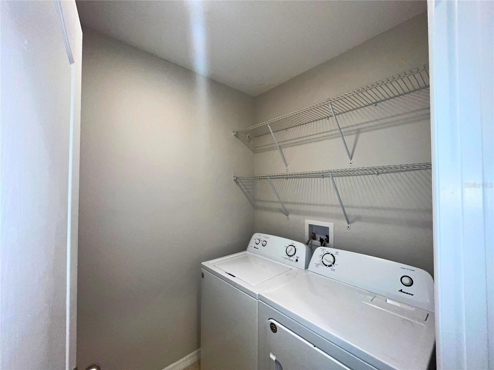 MALLORY SQUARE-PH 2 - Residential Lease