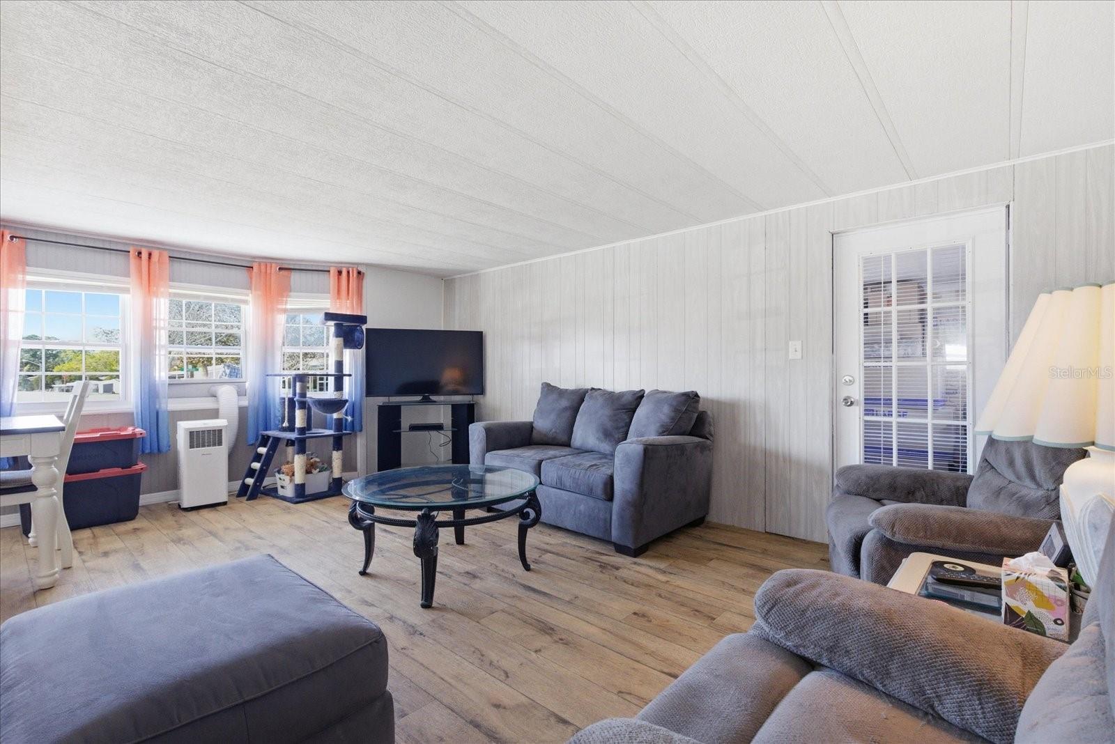 BROOKRIDGE COMM - Residential