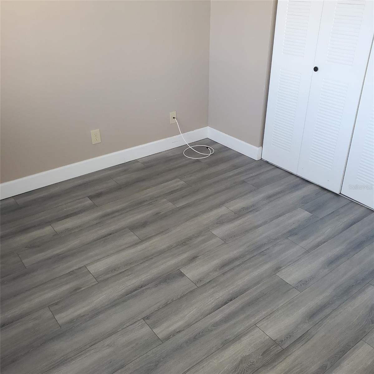 DOCKSIDE CONDO - Residential