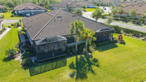 A home in PALMETTO