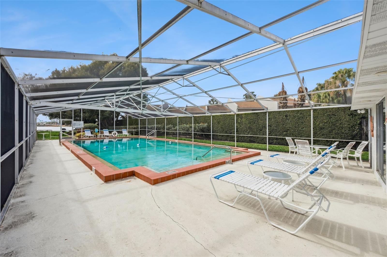 HAMPSHIRE HOUSE - Residential