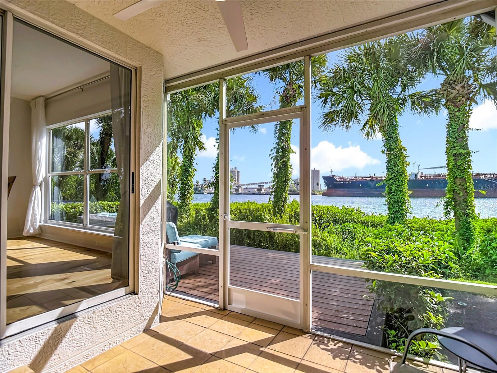 HARBOR HOMES PH ONE - Residential