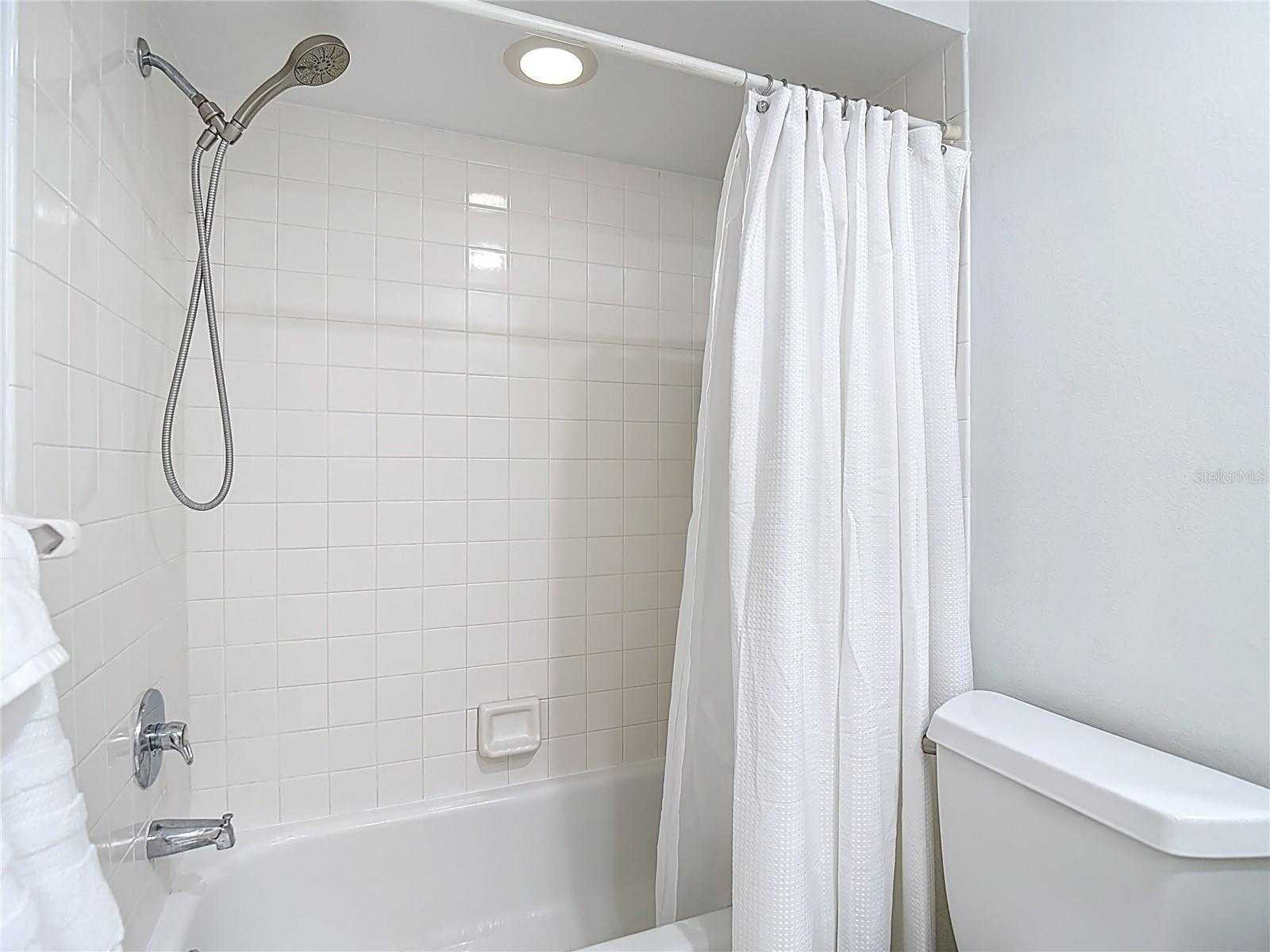 HARBOR HOMES PH ONE - Residential