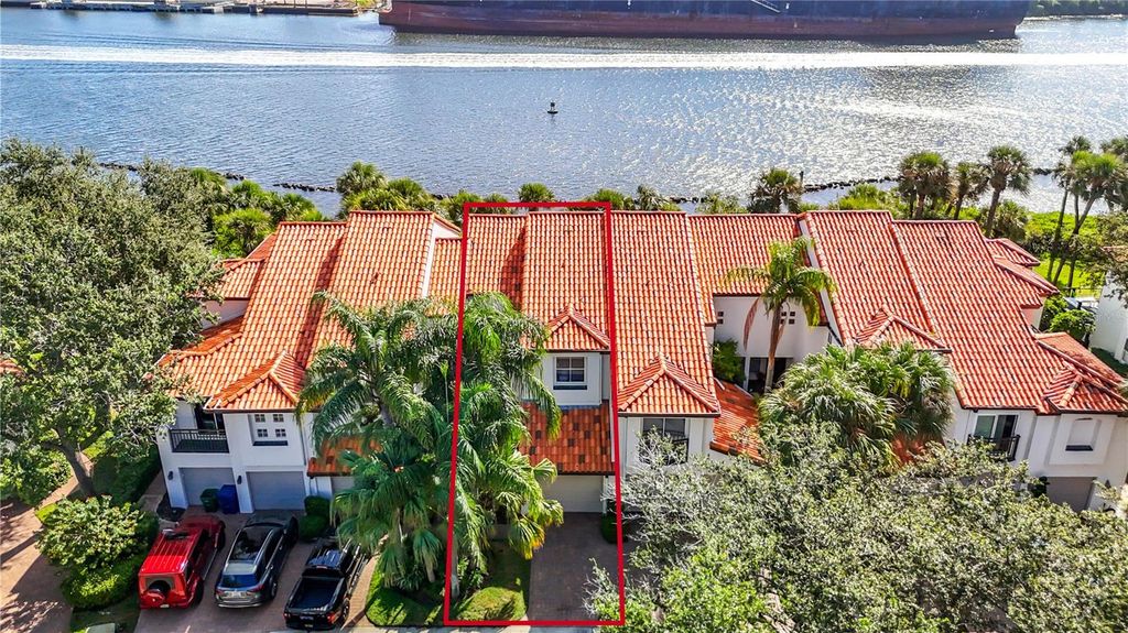 Photo of 1119 Shipwatch Circle, Tampa, FL 33602 (MLS # TB8434365)