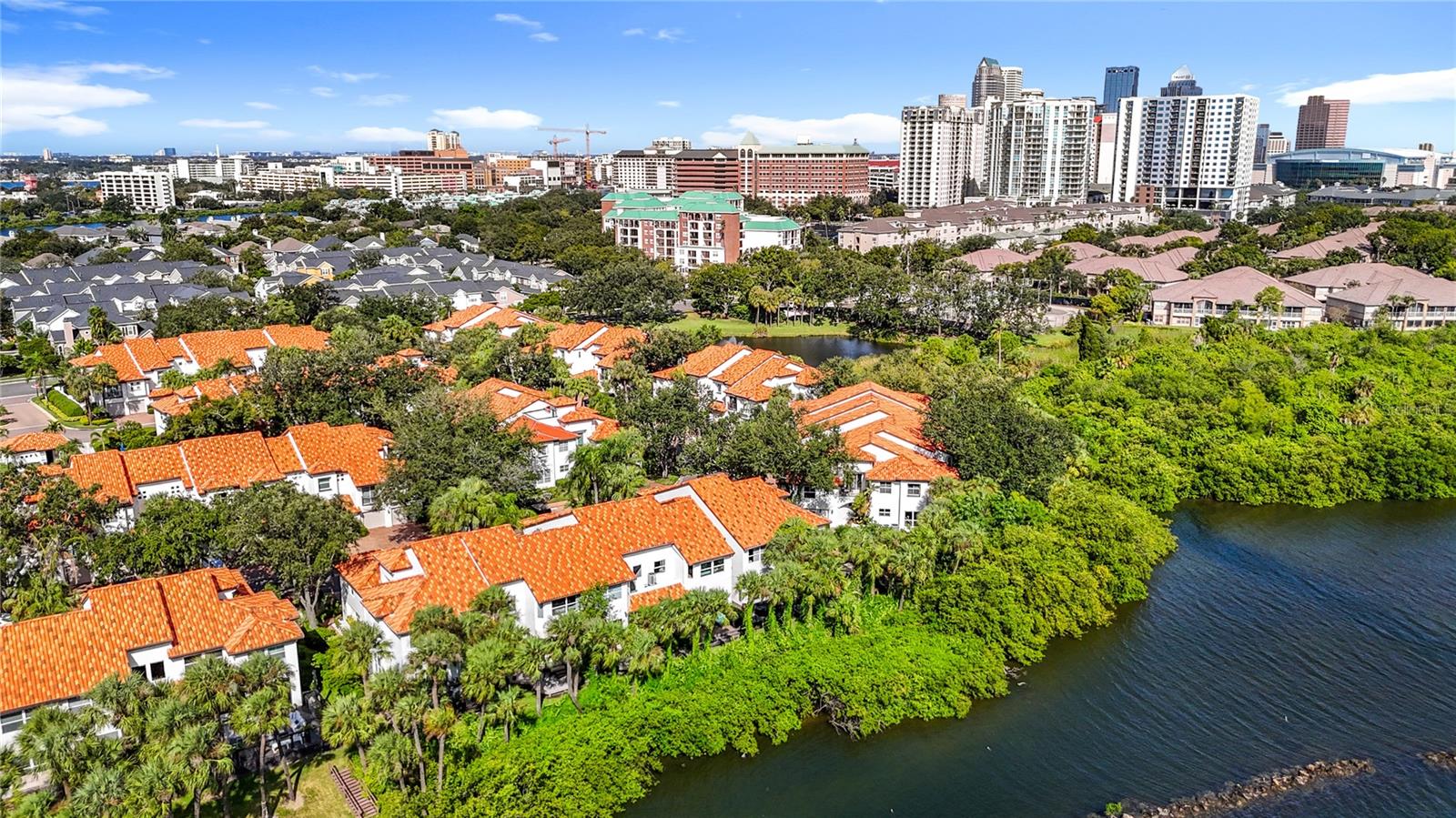 HARBOR HOMES PH ONE - Residential
