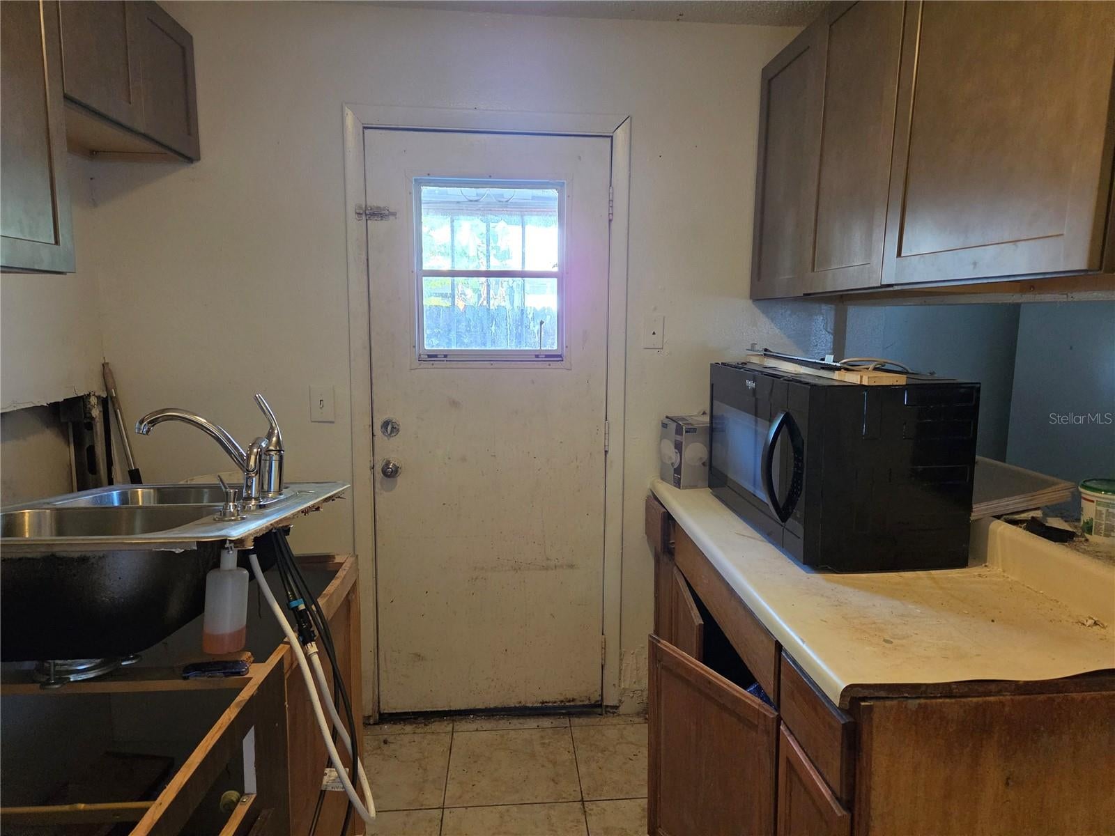 913 E 22ND AVENUE A/B