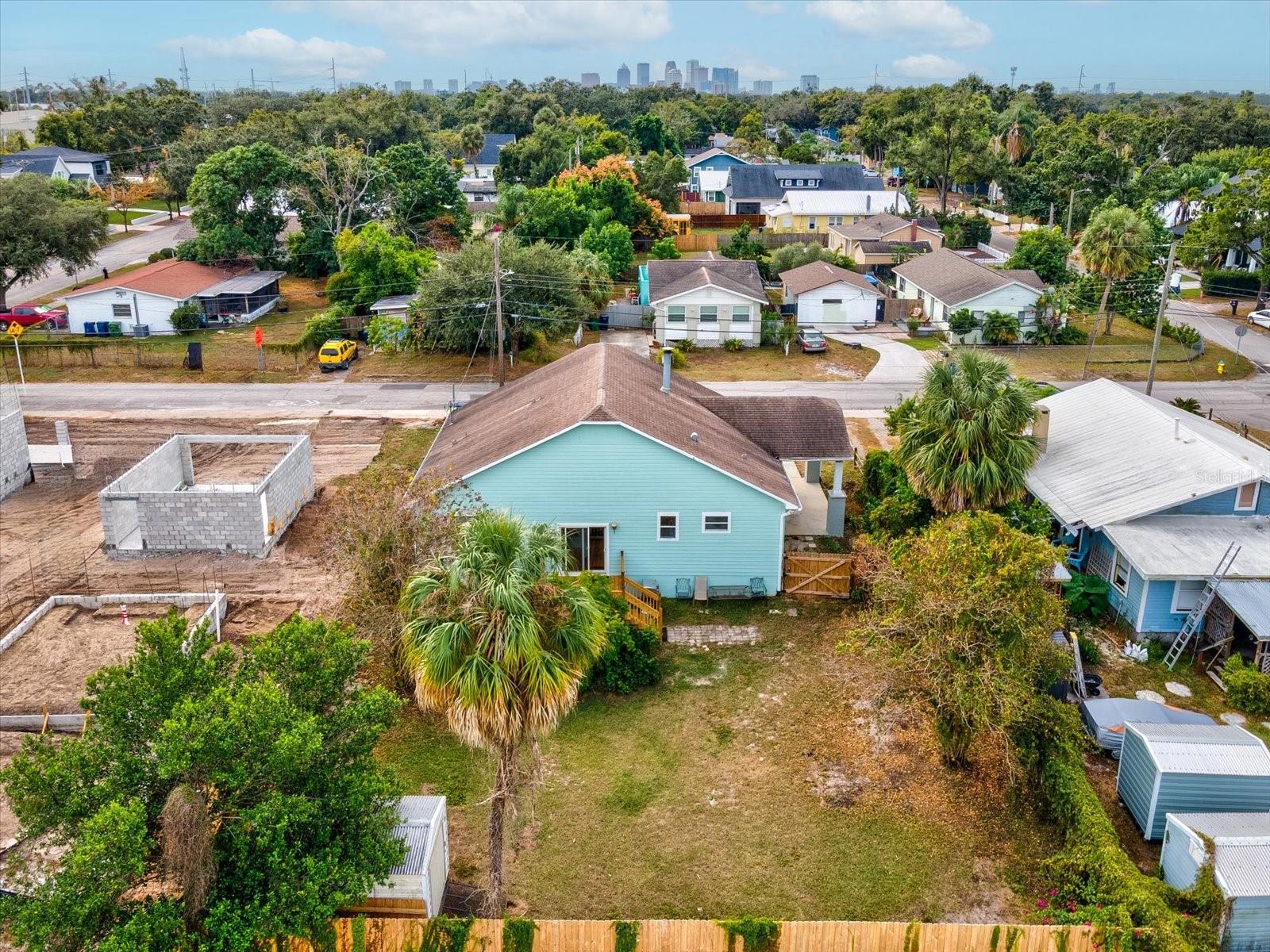 LESLEYS - Residential