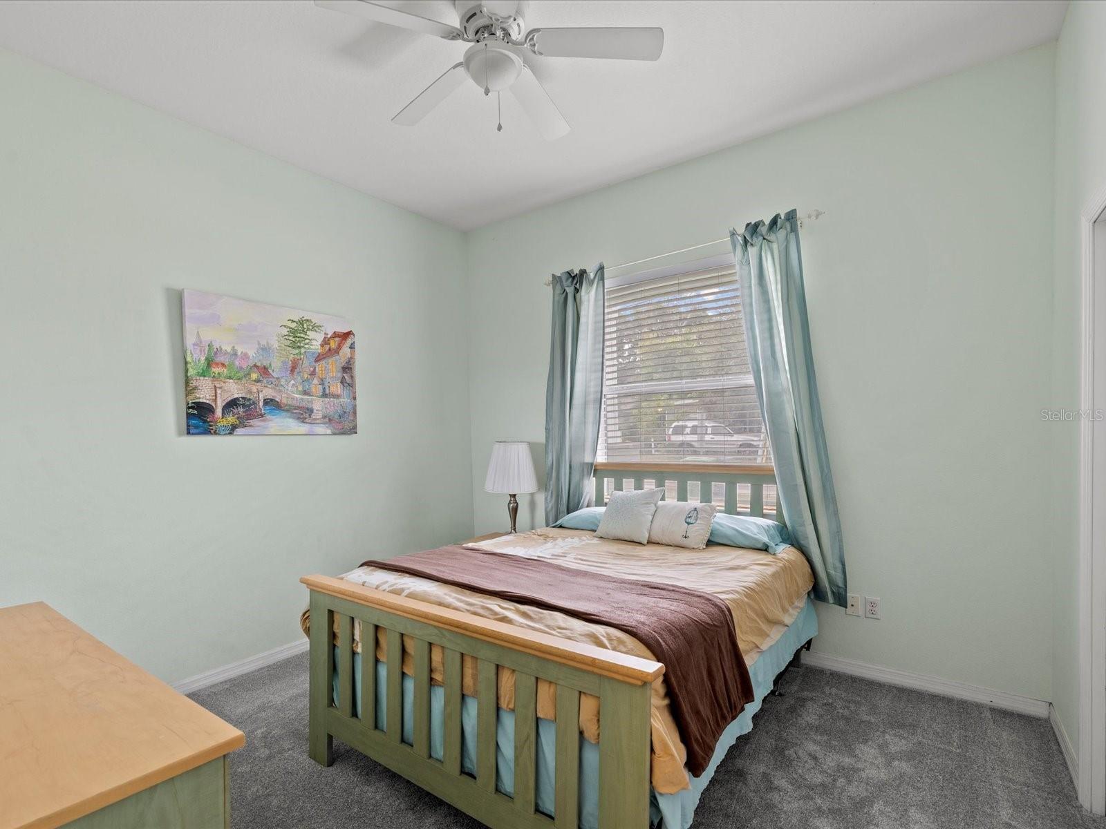 LESLEYS - Residential