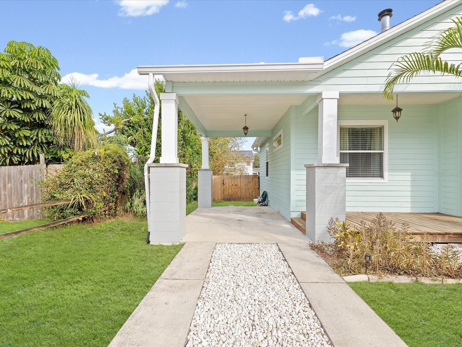 LESLEYS - Residential