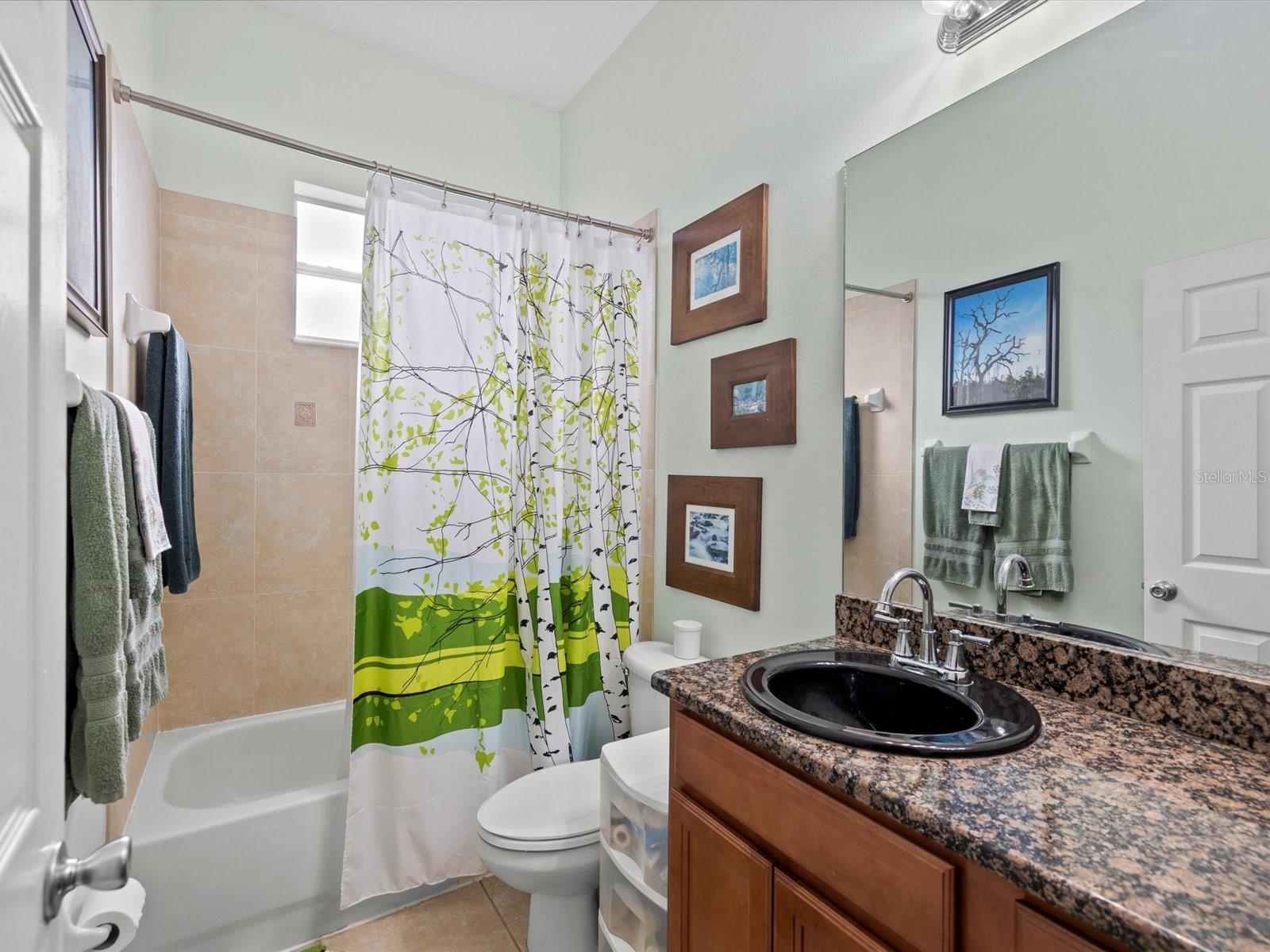 LESLEYS - Residential