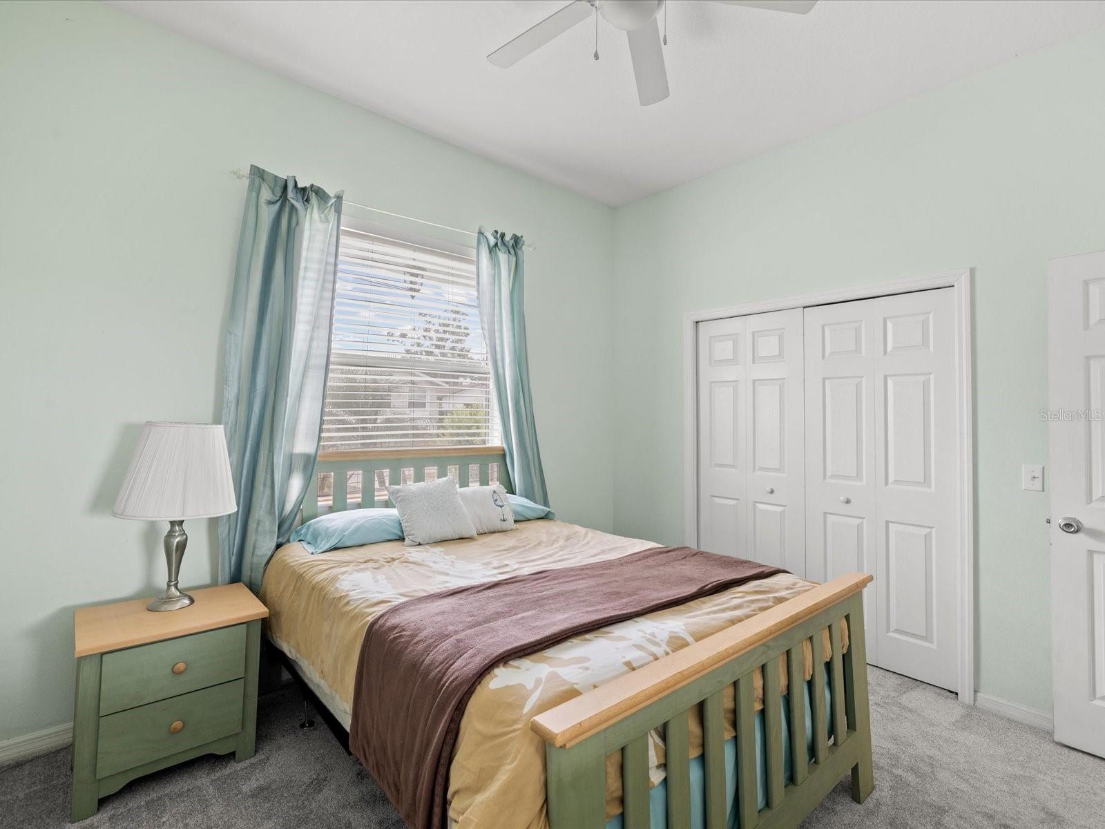 LESLEYS - Residential