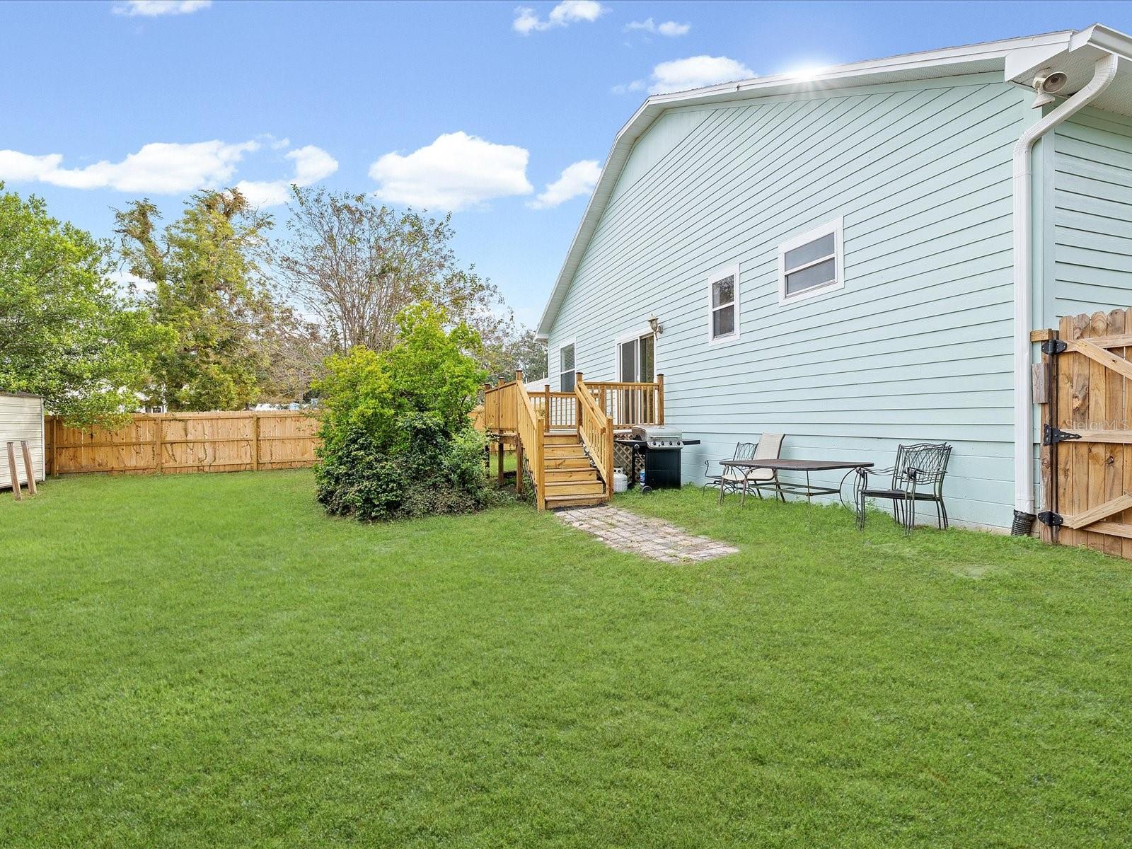 LESLEYS - Residential