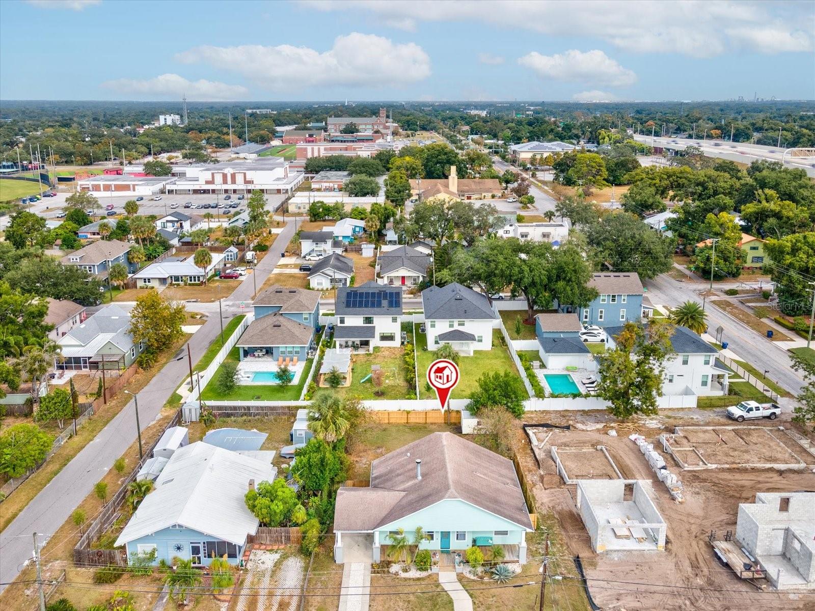 LESLEYS - Residential