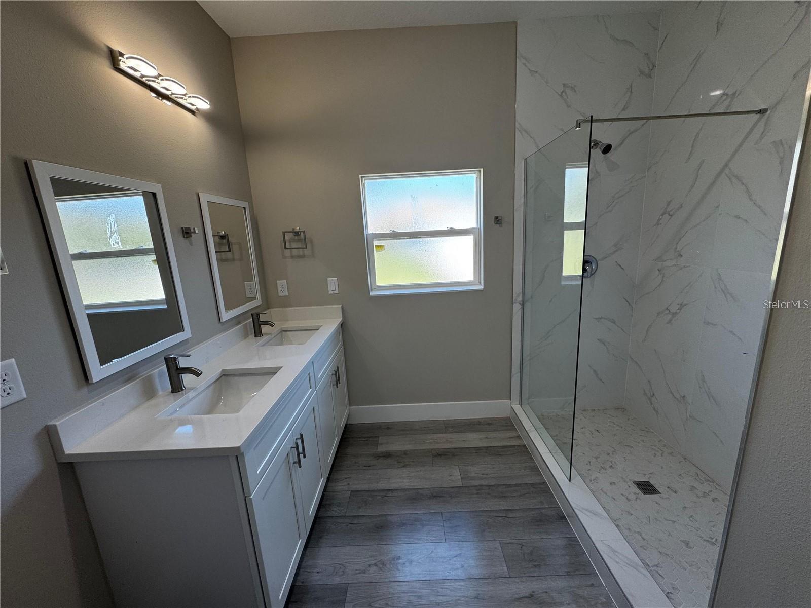 SPRING LAKE VILLAGE IV - Residential Lease