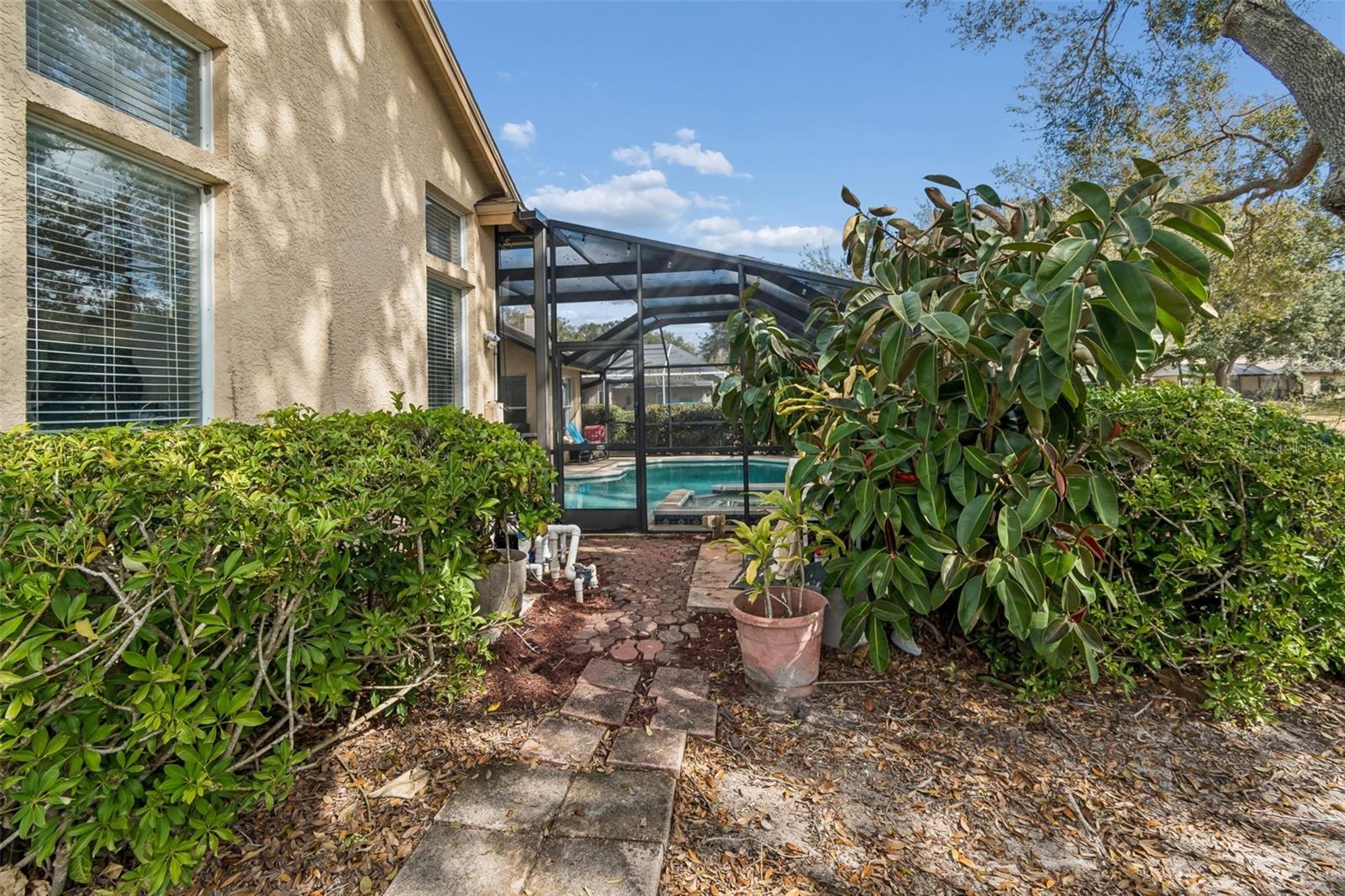 CHAPMAN MANORS - Residential