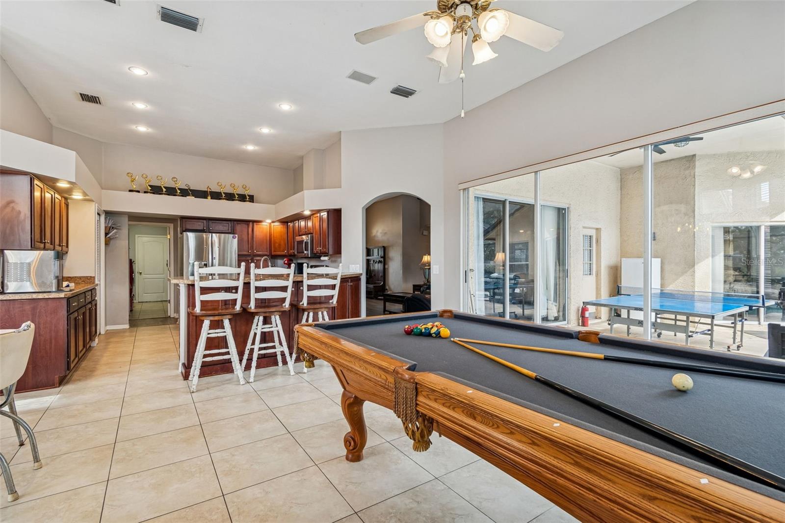 CHAPMAN MANORS - Residential