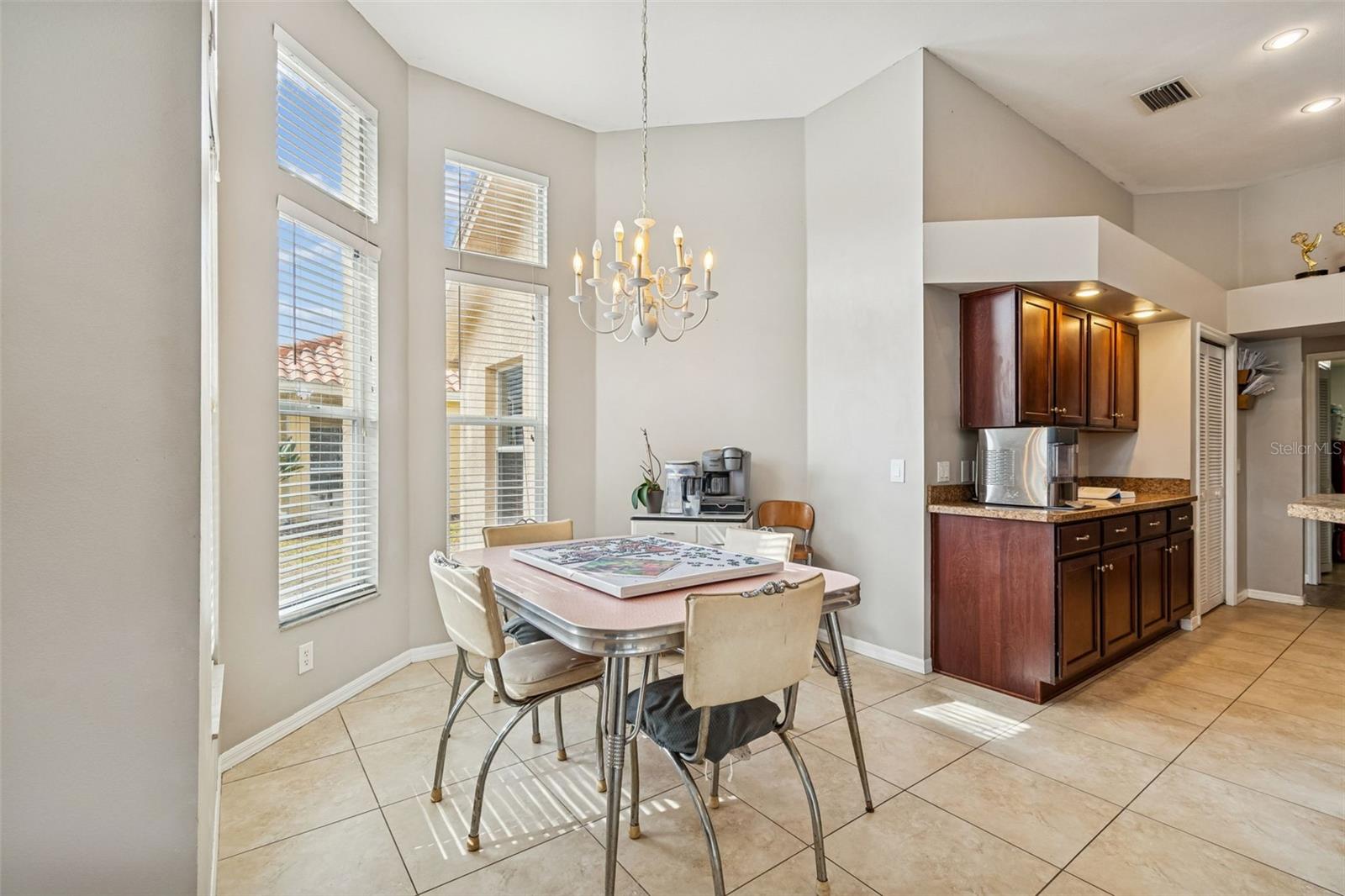 CHAPMAN MANORS - Residential