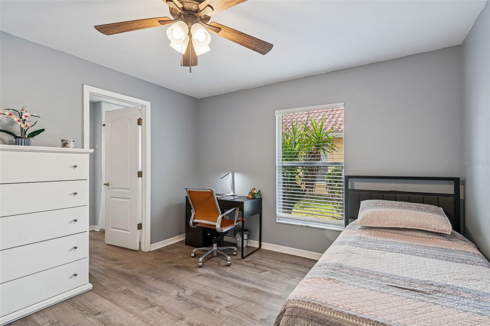 CHAPMAN MANORS - Residential