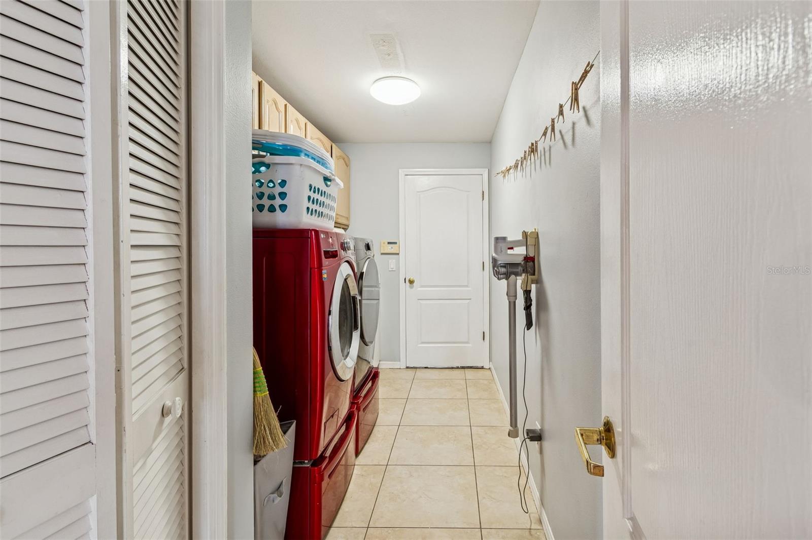 CHAPMAN MANORS - Residential