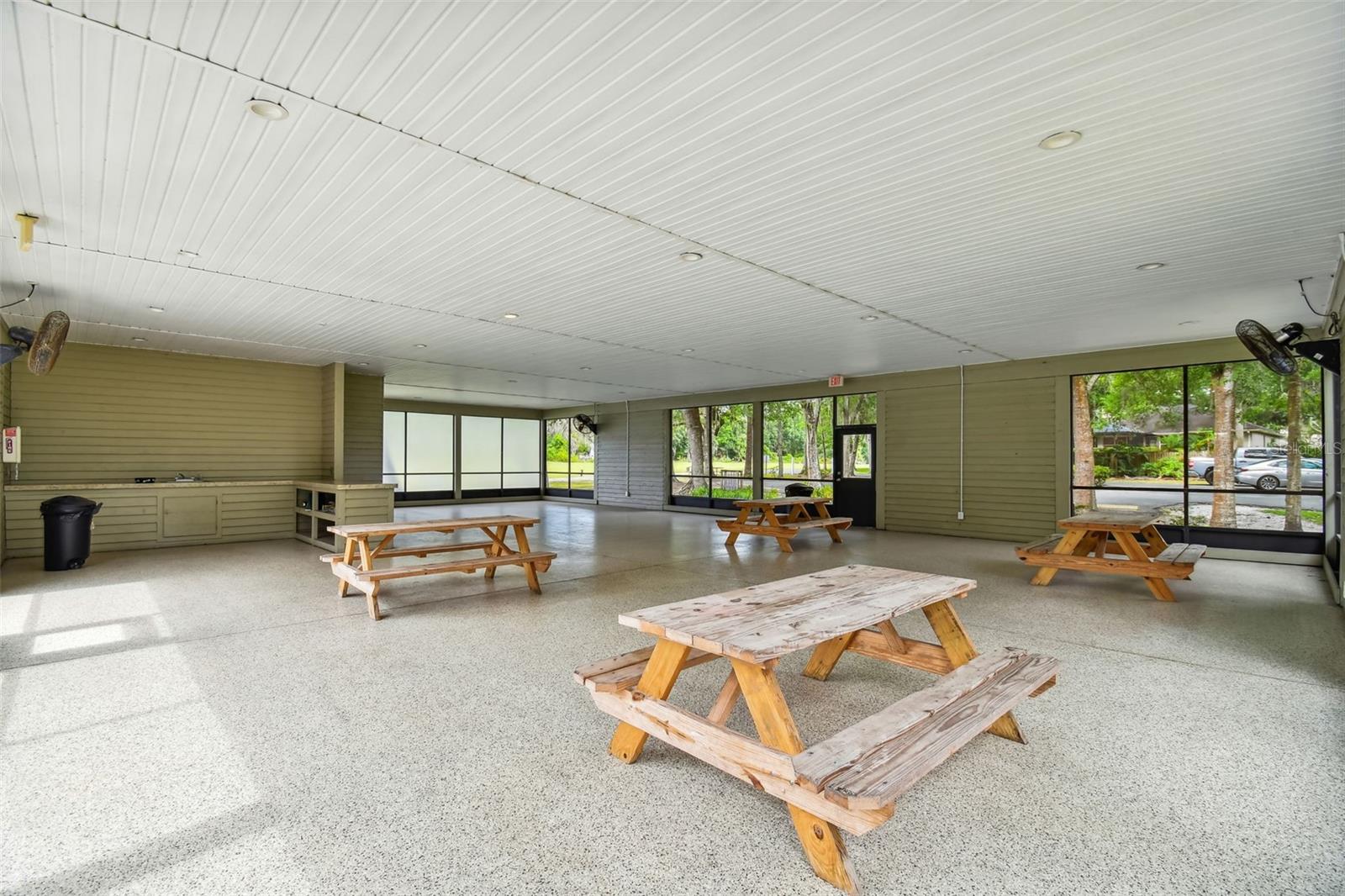 CHAPMAN MANORS - Residential