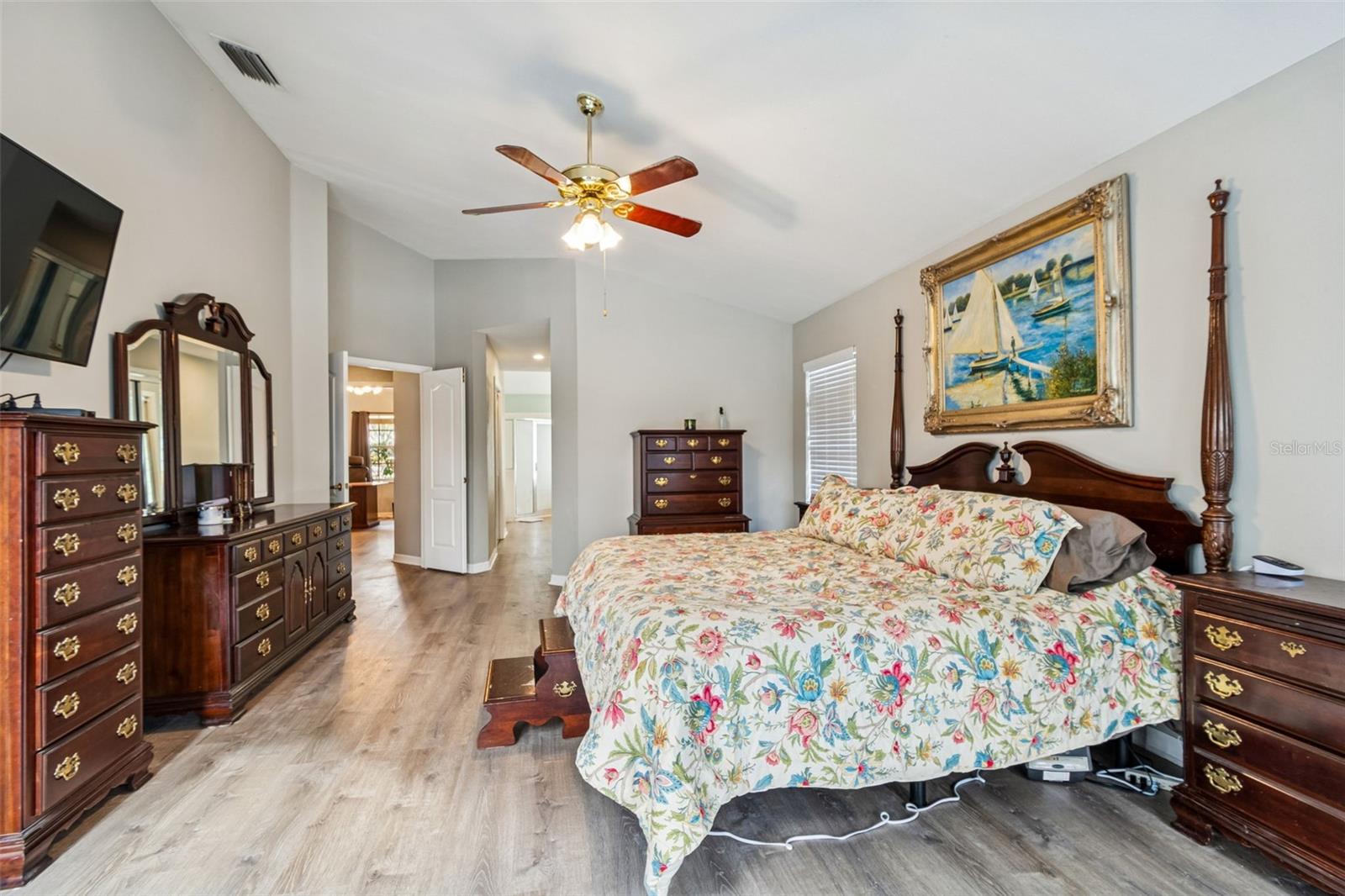 CHAPMAN MANORS - Residential