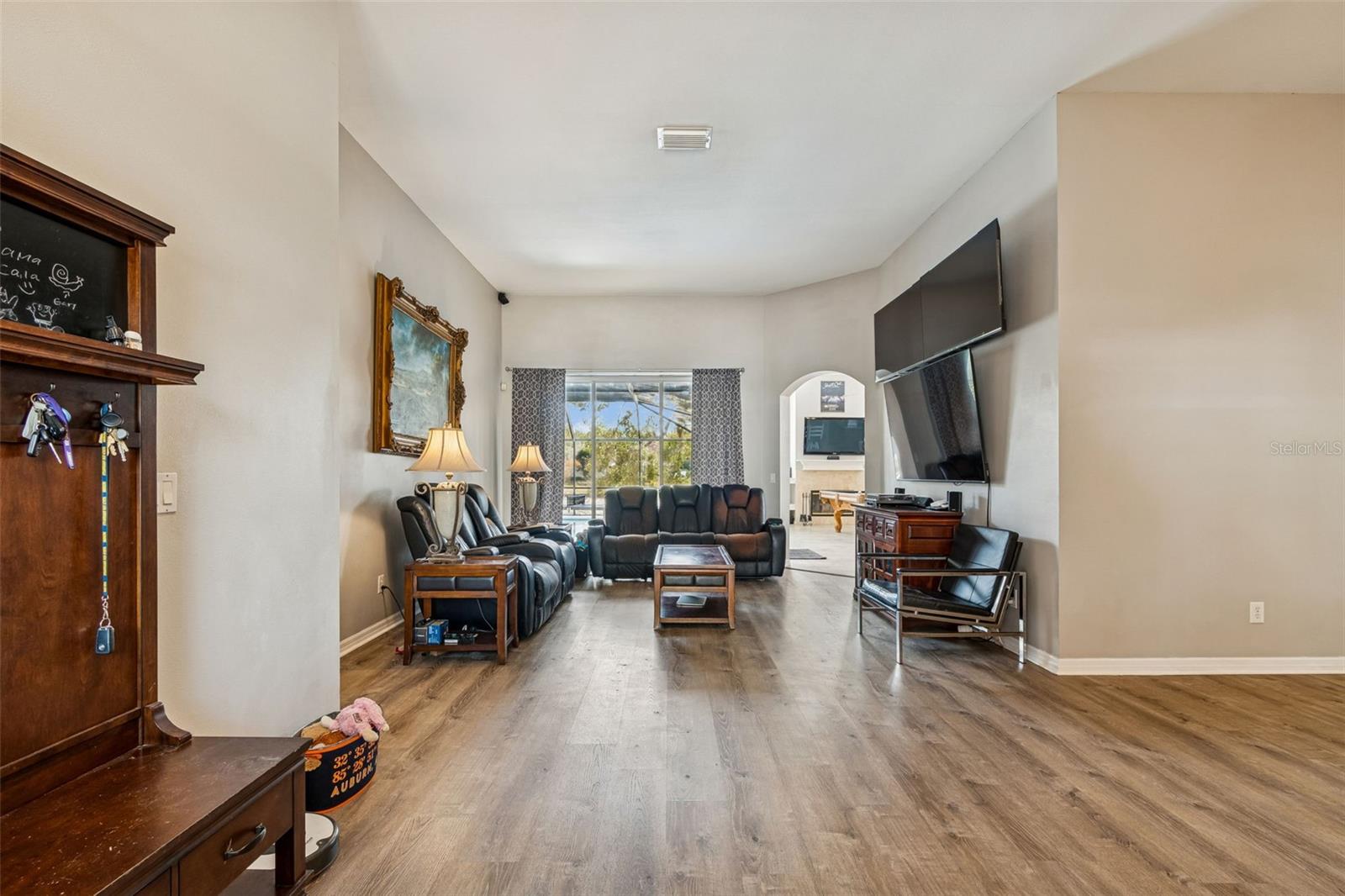 CHAPMAN MANORS - Residential