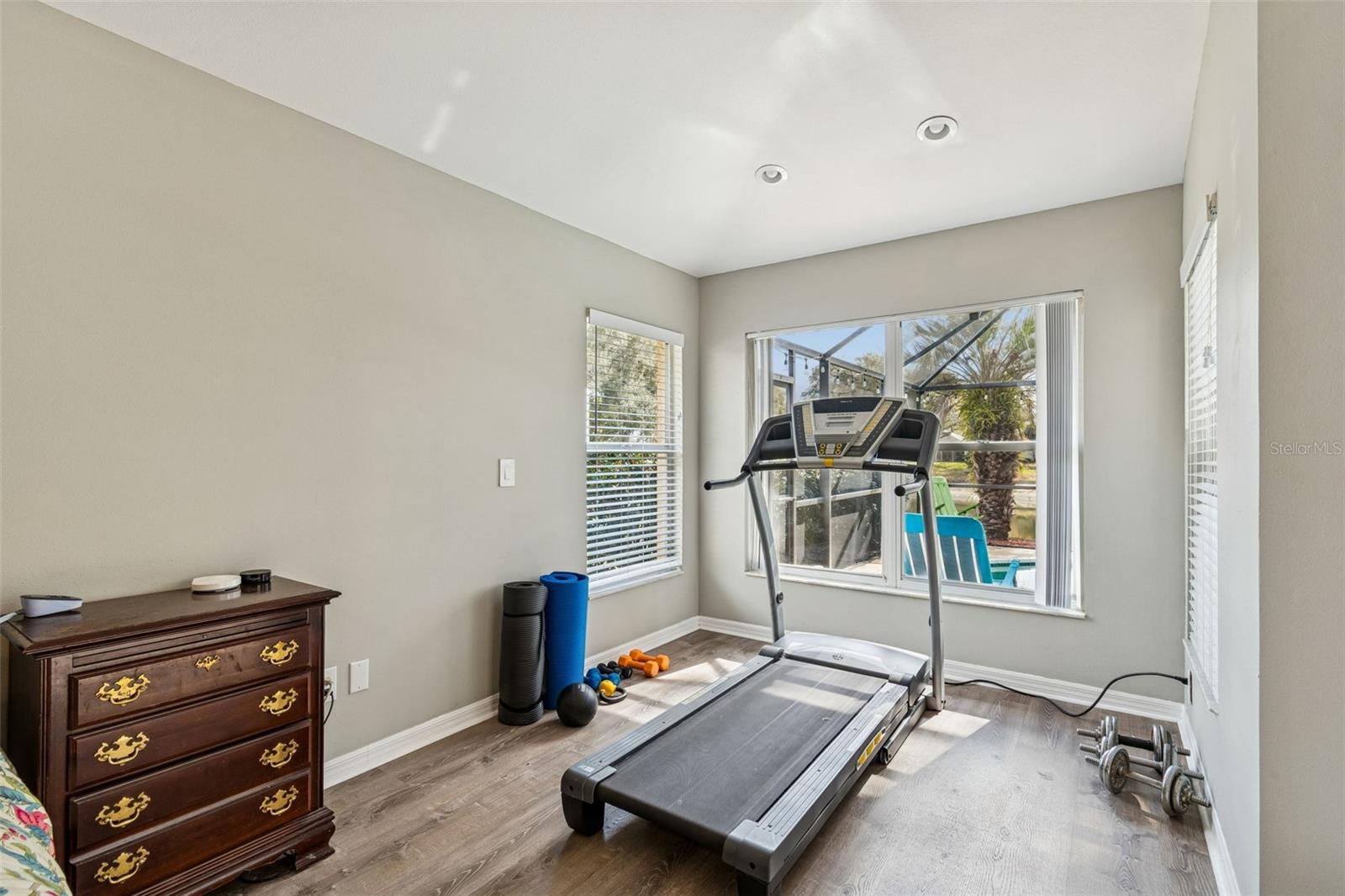 CHAPMAN MANORS - Residential