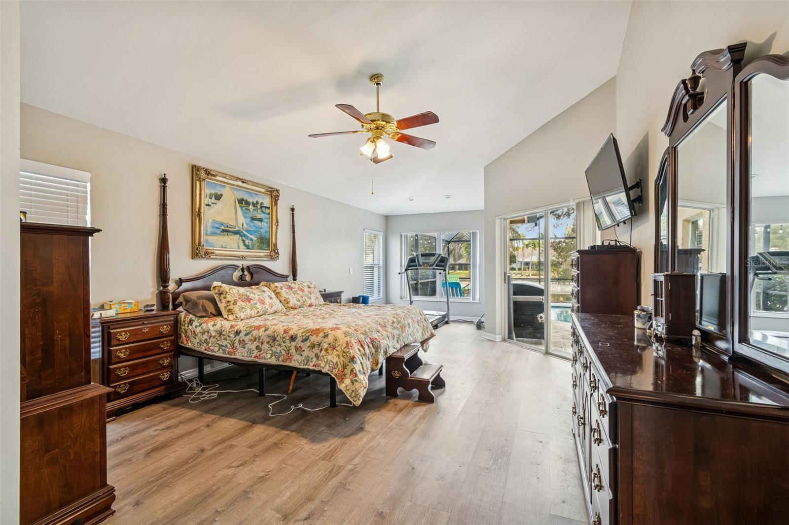 CHAPMAN MANORS - Residential