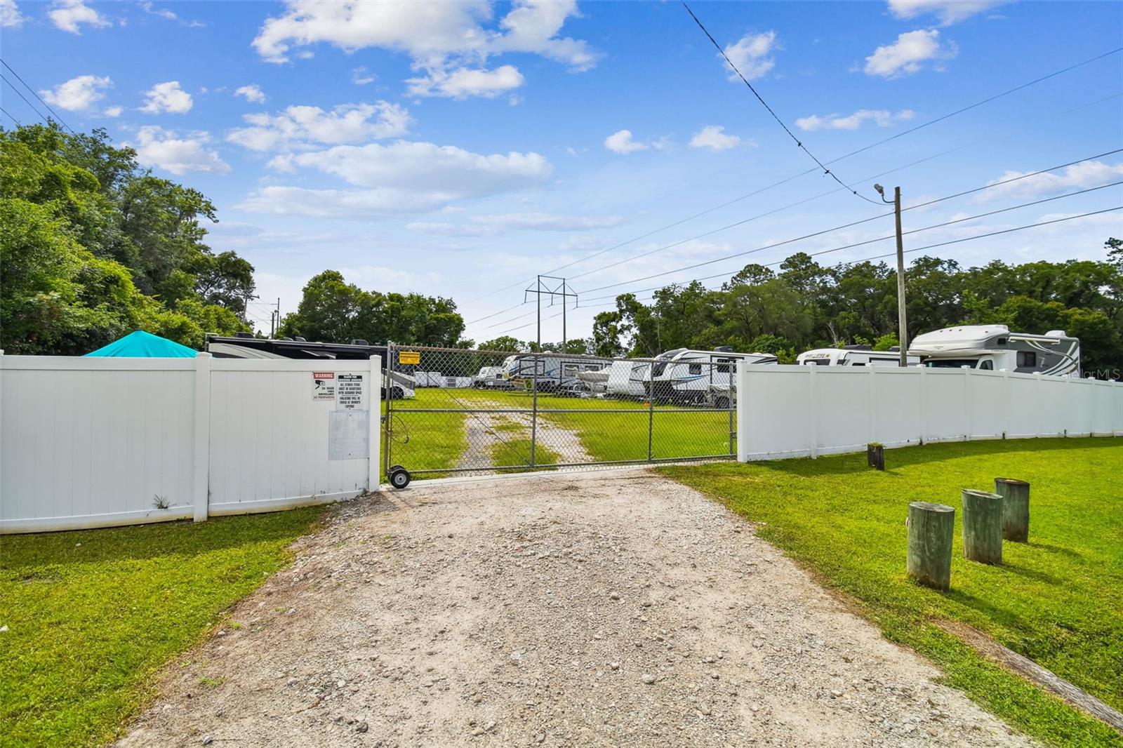 CHAPMAN MANORS - Residential