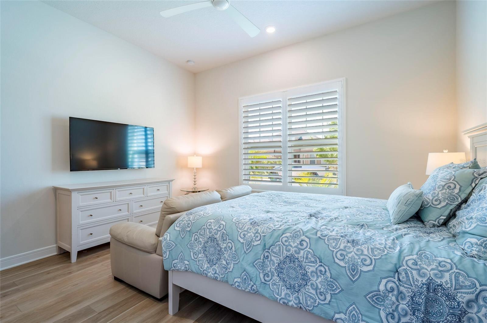 19133 SHIP WHEEL WAY