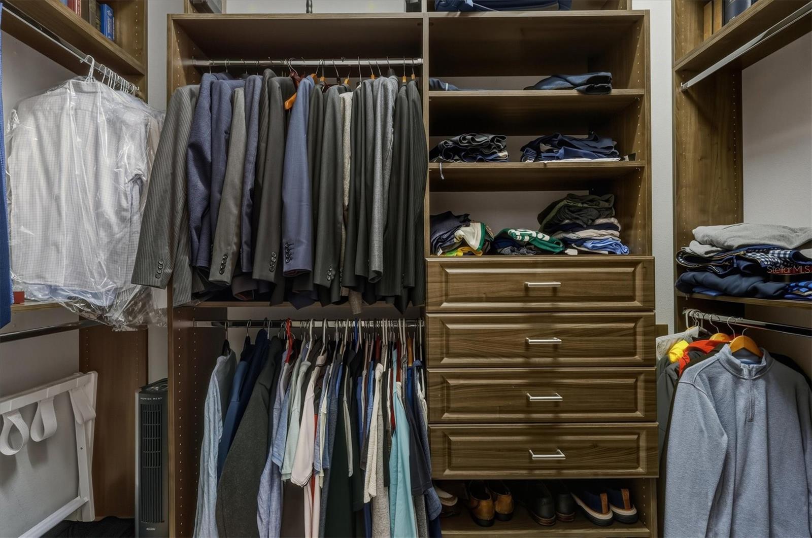 COUNTRY CLUB EAST AT LAKEWD RNCH UU2 - Residential