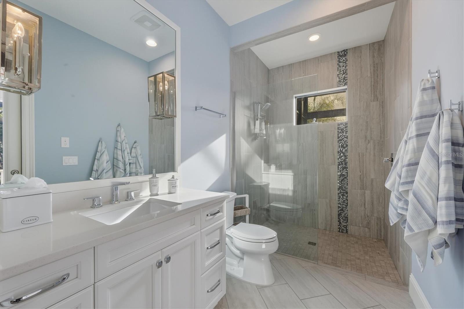 COUNTRY CLUB EAST AT LAKEWD RNCH UU2 - Residential