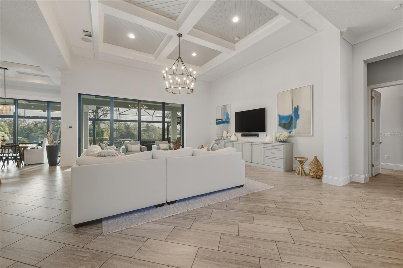 COUNTRY CLUB EAST AT LAKEWD RNCH UU2 - Residential