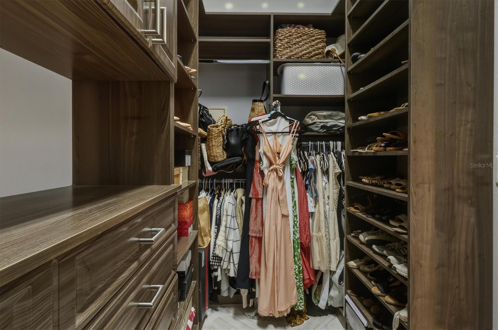 COUNTRY CLUB EAST AT LAKEWD RNCH UU2 - Residential